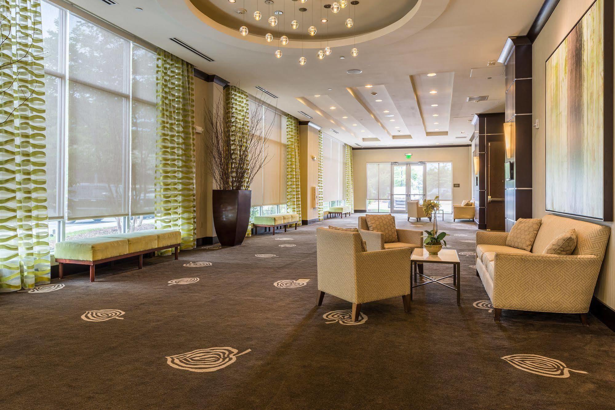 Hilton Garden Inn Raleigh Кари Екстериор снимка